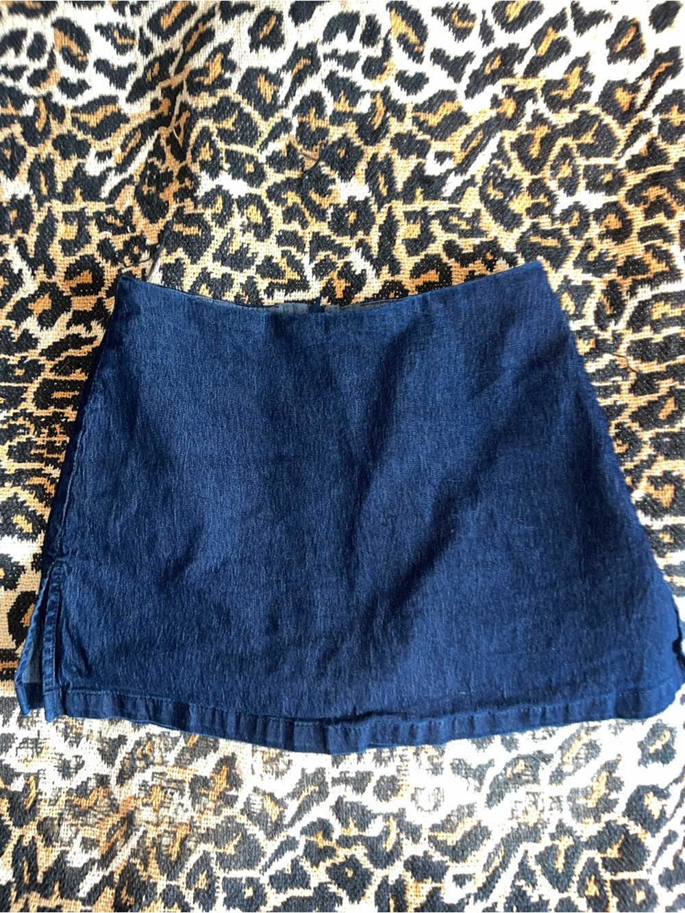 Vintage 90/2000s Brody brand dark wash denim skort